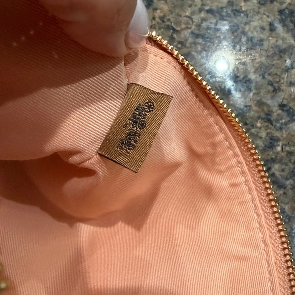 LOW START Coach Coral Wristlet Clutch - Picture 4 of 5